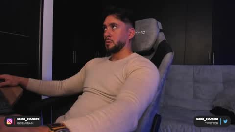 Snapshot of sergi_mancini11 chatting on February 2, 11:03 pm Sergi Mancini online show from February 2, 11:03 pm