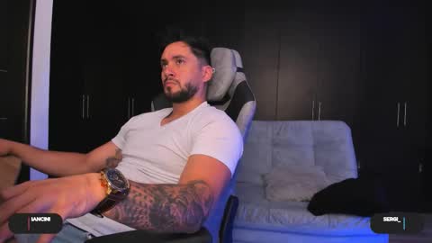 Snapshot of sergi_mancini11 chatting on February 6, 11:30 pm Sergi Mancini online show from February 6, 11:30 pm