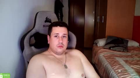 Snapshot of sergio95n chatting on October 4, 4:38 pm Pollos online show from October 4, 4:38 pm