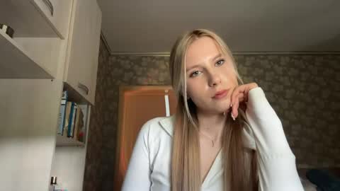 Snapshot of serinalasch chatting on May 27, 7:38 am Sofia online show from May 27, 7:38 am