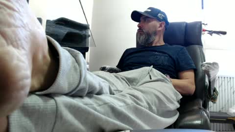 hetero serio discreto online show from June 22, 8:28 pm