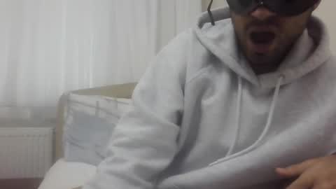 sero98313230 online show from December 13, 1:33 pm