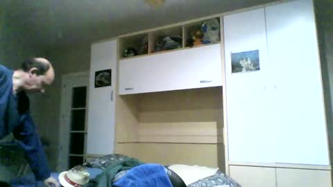 serrano49 online show from March 3, 6:33 pm