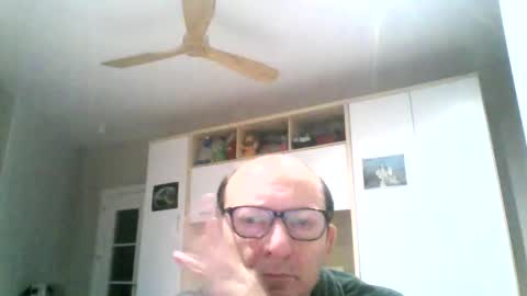 Snapshot of serrano49 chatting on January 9, 2:47 am serrano49 online show from January 9, 2:47 am