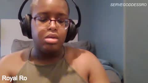 servegoddessro online show from April 25, 5:43 pm