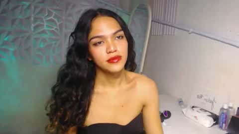 Bella online show from November 6, 9:48 pm