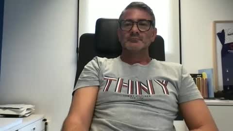 Snapshot of sesamechris92 chatting on September 15, 4:29 pm sesamechris92 online show from September 15, 4:29 pm