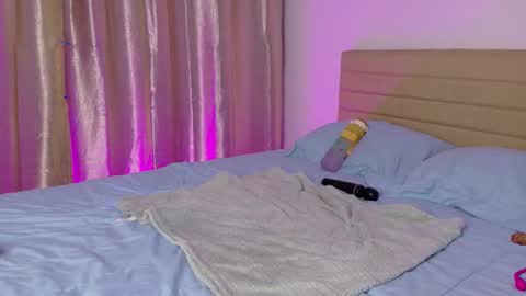 Snapshot of seshatxxx chatting on November 24, 11:26 pm seshatxxx online show from November 24, 11:26 pm