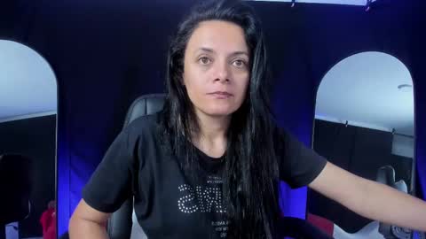 LUCERO online show from November 15, 6:22 am