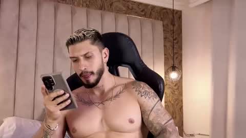 HEY IM SETH online show from January 30, 11:24 pm