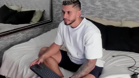 HEY IM SETH online show from February 9, 8:02 pm