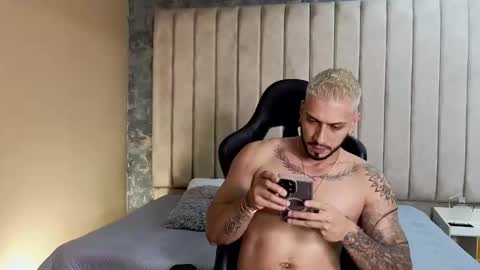 HEY IM SETH online show from February 19, 8:52 pm