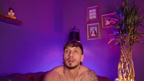 HEY IM SETH online show from February 5, 9:19 pm
