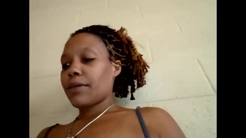 Snapshot of sethandrah_n_crazyeyes chatting on June 9, 7:25 pm sethandrah_n_crazyeyes online show from June 9, 7:25 pm