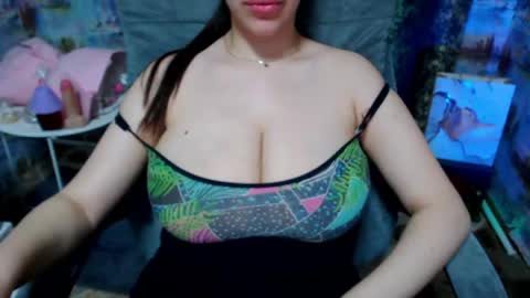 seu_cute online show from May 5, 8:00 am