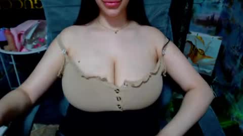 seu_cute online show from May 19, 7:42 pm