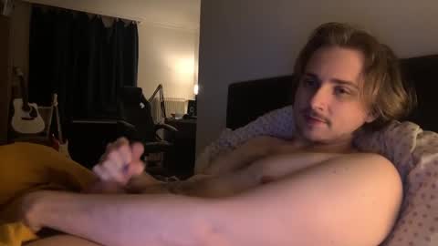 Snapshot of seven20yrs chatting on December 5, 12:52 am seven20yrs online show from December 5, 12:52 am