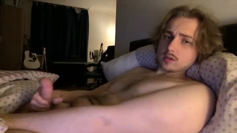 Snapshot of seven20yrs chatting on December 16, 4:13 am seven20yrs online show from December 16, 4:13 am