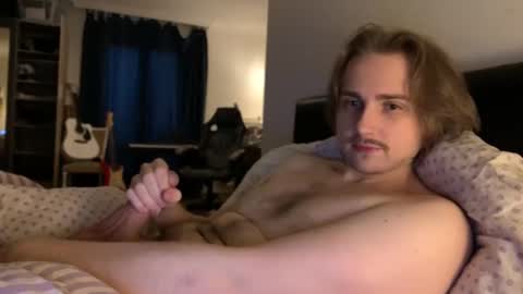 Snapshot of seven20yrs chatting on December 18, 9:04 am seven20yrs online show from December 18, 9:04 am