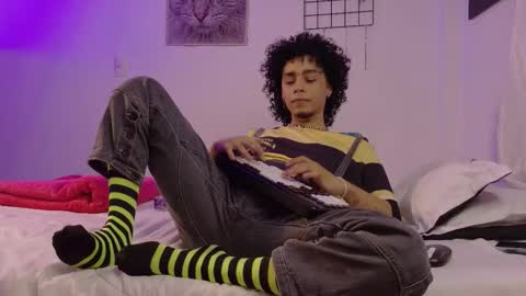 Alexis online show from November 26, 5:19 am