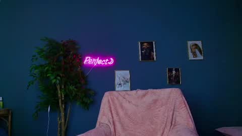 seven_sinsss online show from April 3, 4:10 am