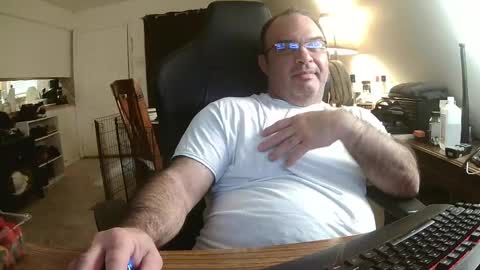 Snapshot of seveninchrichard chatting on March 3, 11:24 pm Seven online show from March 3, 11:24 pm