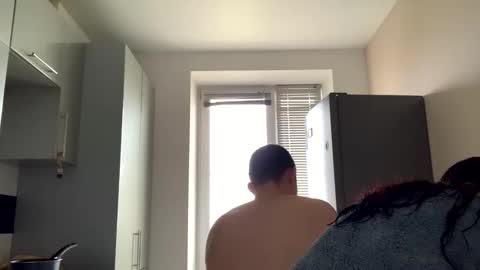 Julie and Max online show from November 11, 10:48 am