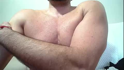 Snapshot of sex_machine_19 chatting on November 3, 11:11 am SEX MACHINE 19 online show from November 3, 11:11 am