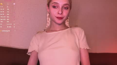 Dina online show from November 11, 9:15 pm