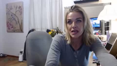 Snapshot of sexi_chrisly chatting on December 16, 11:26 am Sexi Chrisly online show from December 16, 11:26 am