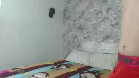 Snapshot of sexincompany chatting on January 7, 11:35 pm monserat y thony online show from January 7, 11:35 pm