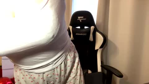 My name is Mia whats yours online show from February 28, 12:09 pm