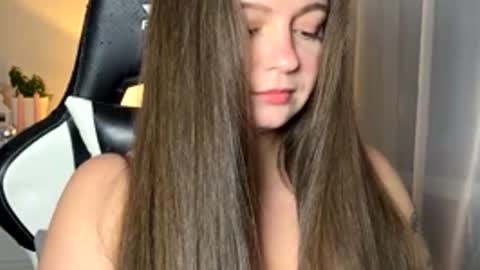 My name is Mia whats yours online show from November 24, 2:50 pm