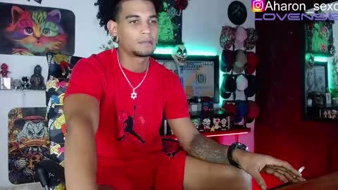 Aharon  ravelo online show from October 19, 4:46 am