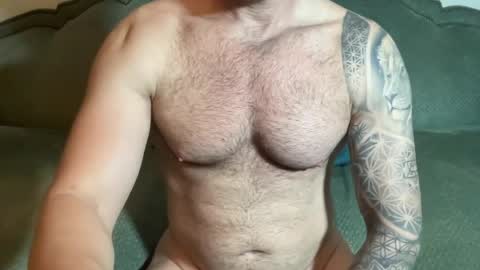 Snapshot of sexologistbull chatting on June 19, 1:43 am SexologistBull online show from June 19, 1:43 am