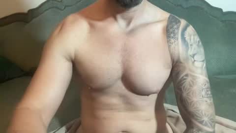 Snapshot of sexologistbull chatting on August 8, 5:48 pm SexologistBull online show from August 8, 5:48 pm