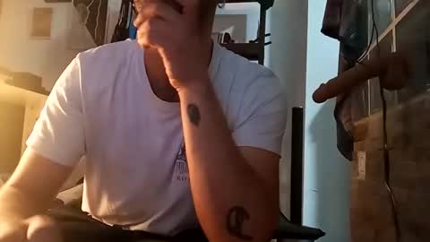 Snapshot of sexosublime92 chatting on April 28, 8:03 pm sexosublime92 online show from April 28, 8:03 pm