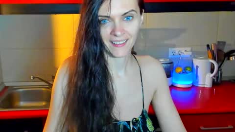 Snapshot of sexqueen1111 chatting on November 1, 1:29 am sexqueen1111 online show from November 1, 1:29 am