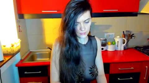 Snapshot of sexqueen1111 chatting on November 26, 2:01 am sexqueen1111 online show from November 26, 2:01 am