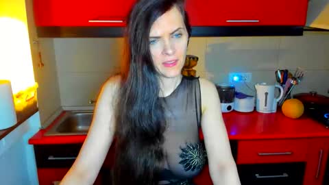 sexqueen1111 online show from January 16, 12:20 pm