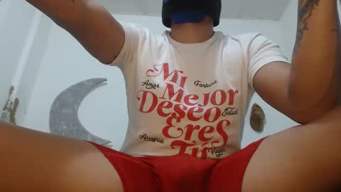 Snapshot of sextshotlati chatting on February 21, 8:40 am thiago online show from February 21, 8:40 am