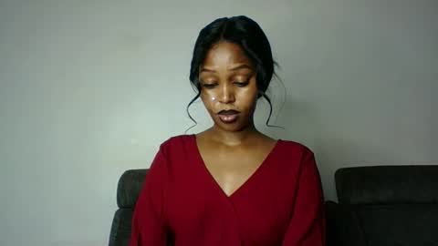 Snapshot of sexttiana_ebony chatting on October 17, 8:28 am sexttiana_ebony online show from October 17, 8:28 am