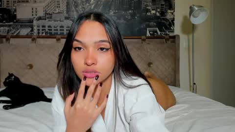 Snapshot of sexualmindset chatting on April 23, 2:19 pm Andrea online show from April 23, 2:19 pm
