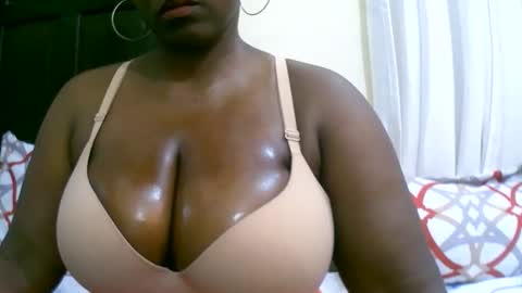 sexxi_ebony online show from October 1, 7:53 pm