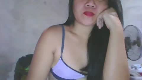 Snapshot of sexxxymomsh chatting on May 7, 7:14 am sexxxymomsh online show from May 7, 7:14 am
