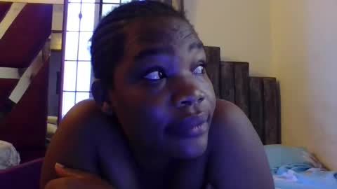 Snapshot of sexxy_beiby chatting on February 17, 3:58 am sexxy_beiby online show from February 17, 3:58 am