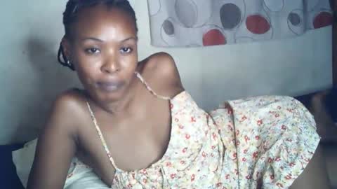 sexxy_curvy23 online show from January 6, 6:39 am