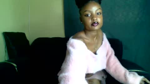 Snapshot of sexxy_daisyy chatting on March 16, 3:56 am sexxy_daisyy online show from March 16, 3:56 am