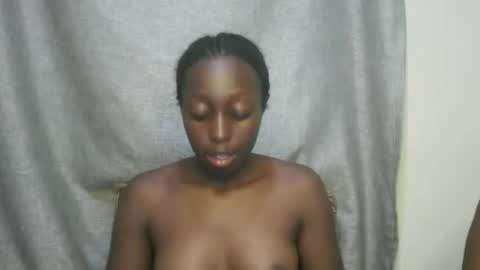 Snapshot of sexxy_kyla chatting on October 14, 10:10 pm sexxy_kyla online show from October 14, 10:10 pm