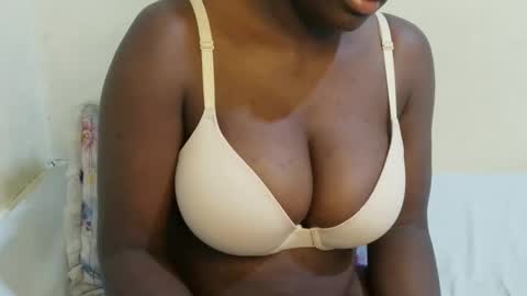 sexxy_maya1 online show from May 2, 7:52 pm
